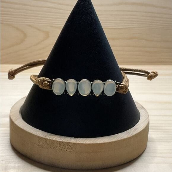 Adjustable Moonstone Bracelet With Cord Knot Closure - Picture 1 of 3